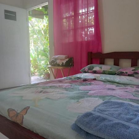 Hostal Brisas Calobrenas ภายนอก รูปภาพ