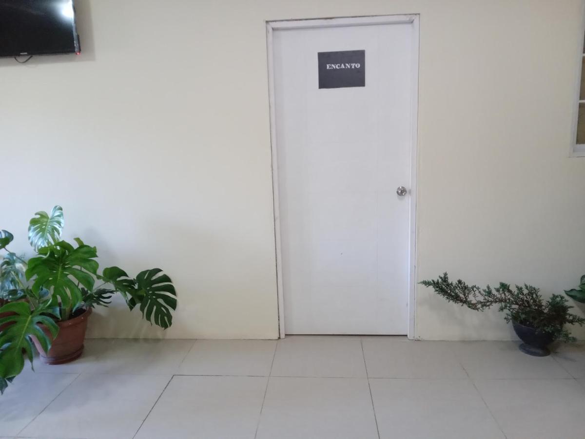 Hostal Brisas Calobrenas ภายนอก รูปภาพ
