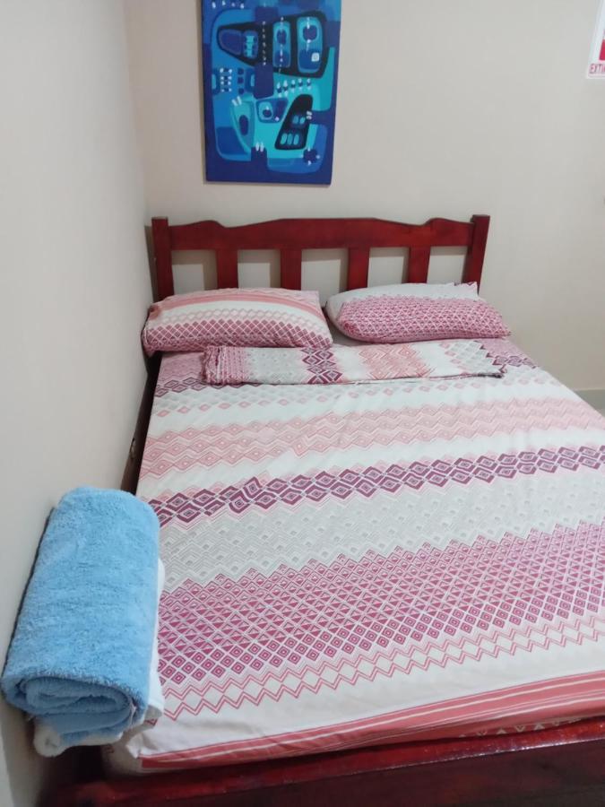 Hostal Brisas Calobrenas ภายนอก รูปภาพ